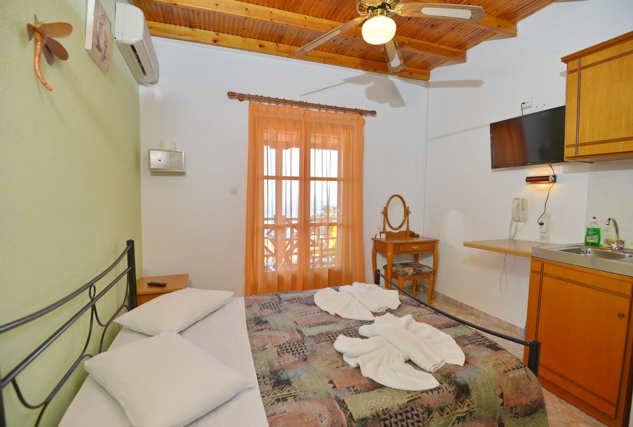 Pension Andromeda Патитири Экстерьер фото